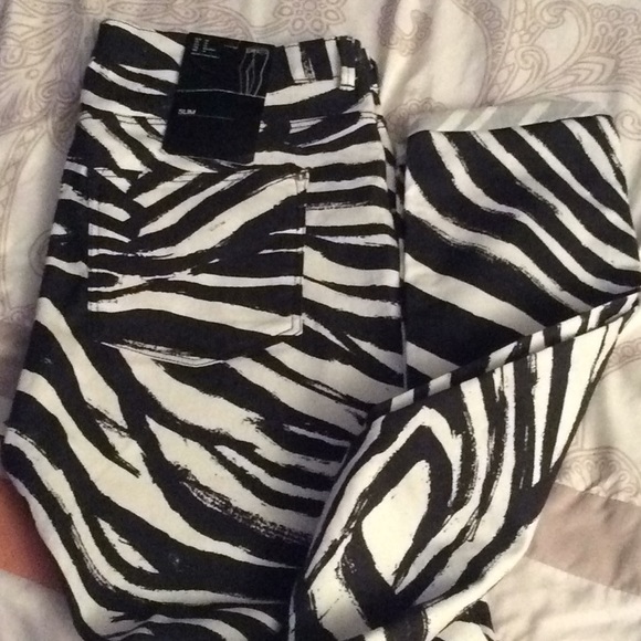 Jeans - Picture 2 of 2